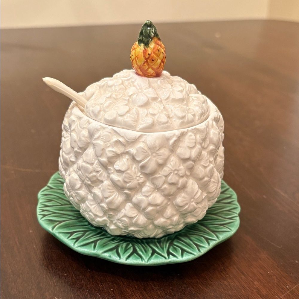 White Pineapple Ceramic Sugar Bowl with Spoon Japan